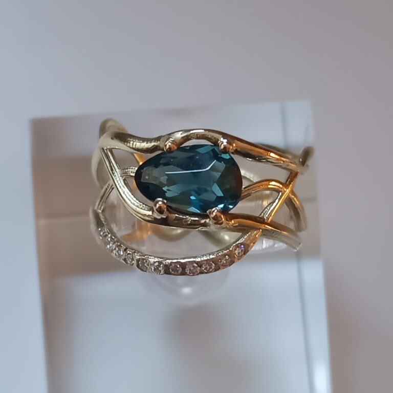 Tourmaline Liana Ring