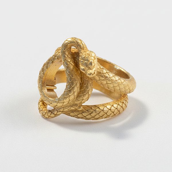 Étape 3 — la bague serpent en coulée brute.